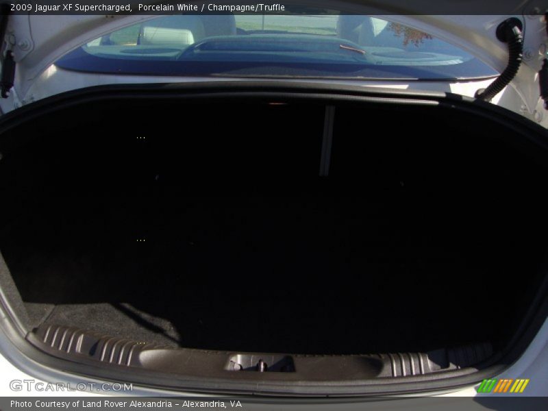 Porcelain White / Champagne/Truffle 2009 Jaguar XF Supercharged
