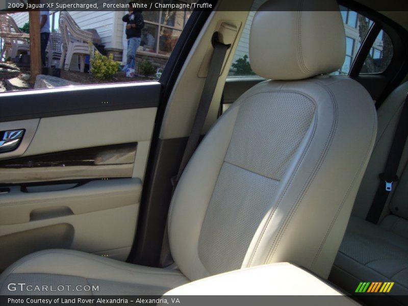  2009 XF Supercharged Champagne/Truffle Interior