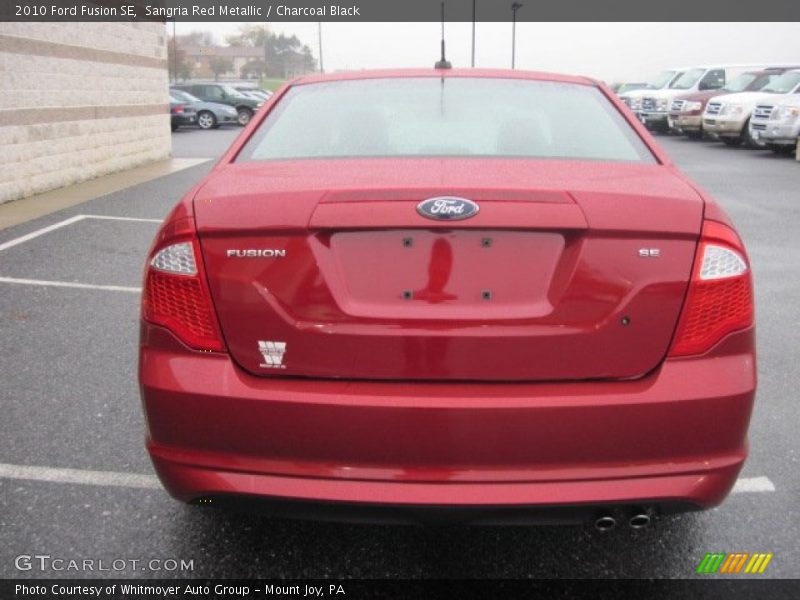 Sangria Red Metallic / Charcoal Black 2010 Ford Fusion SE