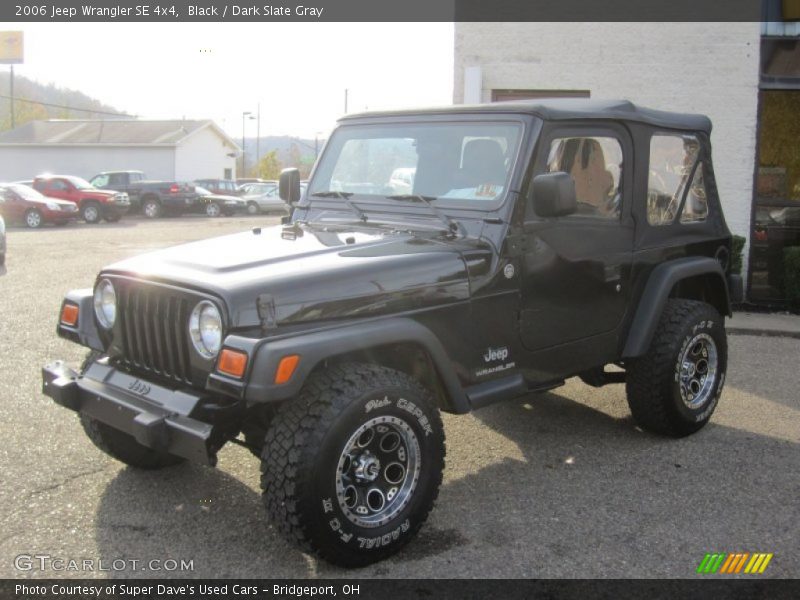 Front 3/4 View of 2006 Wrangler SE 4x4