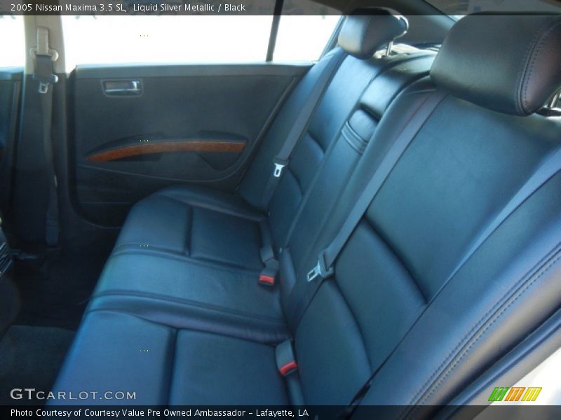 Liquid Silver Metallic / Black 2005 Nissan Maxima 3.5 SL