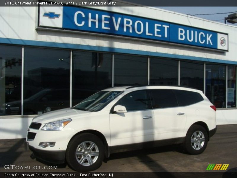 White / Dark Gray/Light Gray 2011 Chevrolet Traverse LT AWD