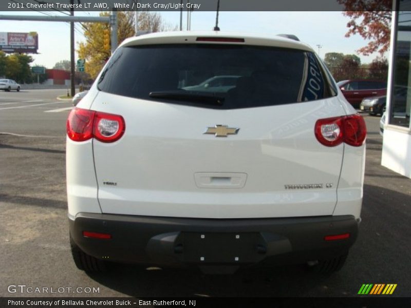 White / Dark Gray/Light Gray 2011 Chevrolet Traverse LT AWD