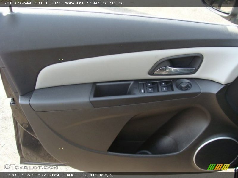 Black Granite Metallic / Medium Titanium 2011 Chevrolet Cruze LT