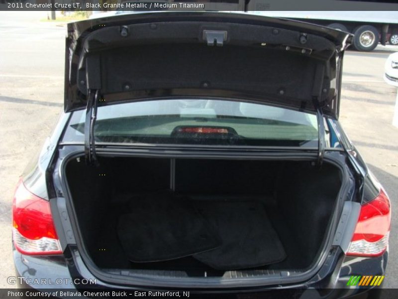 Black Granite Metallic / Medium Titanium 2011 Chevrolet Cruze LT