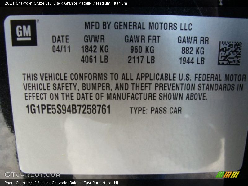 Black Granite Metallic / Medium Titanium 2011 Chevrolet Cruze LT