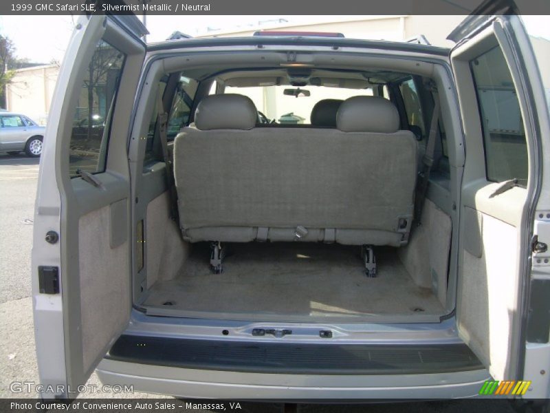  1999 Safari SLE Trunk