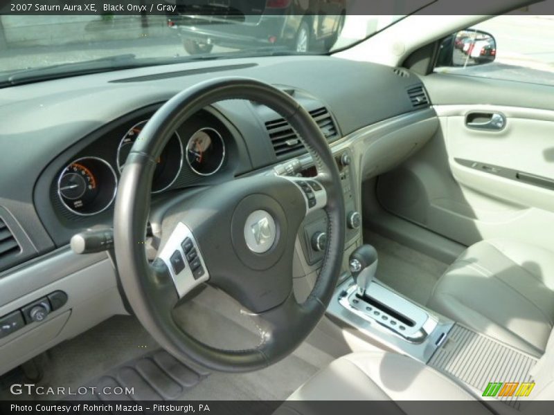 Black Onyx / Gray 2007 Saturn Aura XE