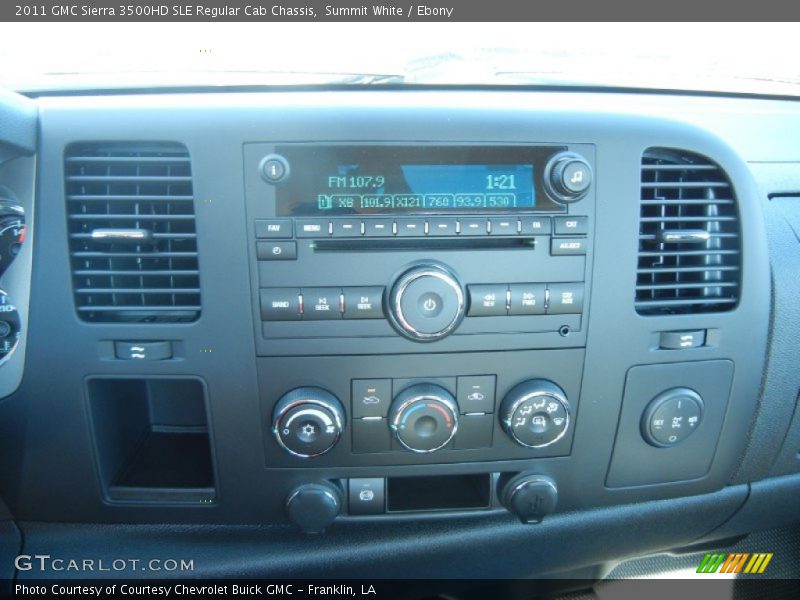 Controls of 2011 Sierra 3500HD SLE Regular Cab Chassis