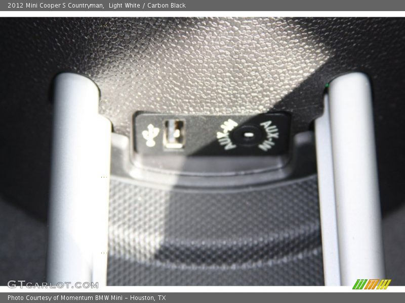 Light White / Carbon Black 2012 Mini Cooper S Countryman