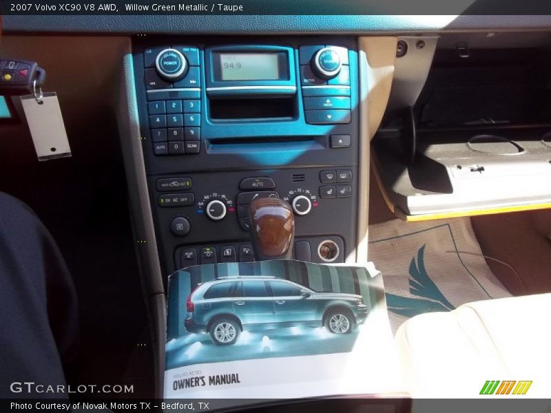 Willow Green Metallic / Taupe 2007 Volvo XC90 V8 AWD