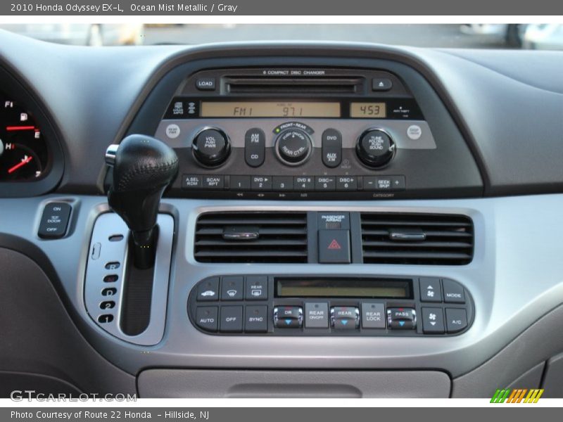 Ocean Mist Metallic / Gray 2010 Honda Odyssey EX-L