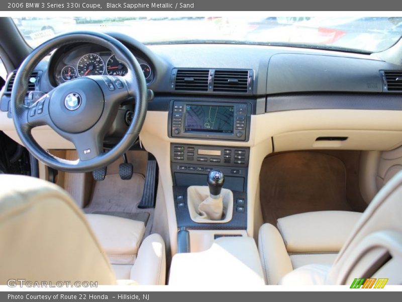 Dashboard of 2006 3 Series 330i Coupe
