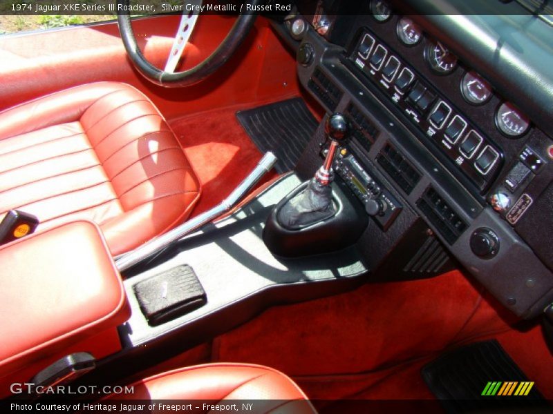 Controls of 1974 XKE Series III Roadster