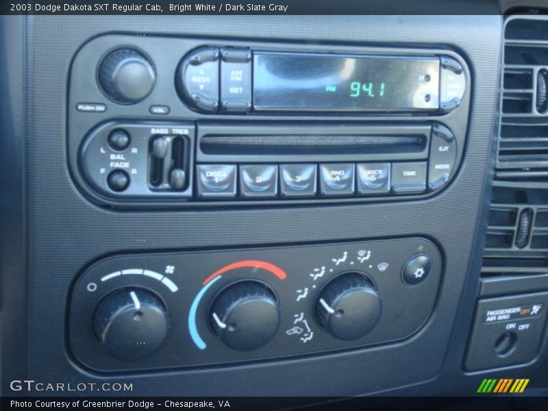 Controls of 2003 Dakota SXT Regular Cab