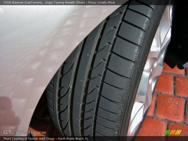 Grigio Touring Metallic (Silver) / Rosso Corallo (Red) 2008 Maserati GranTurismo
