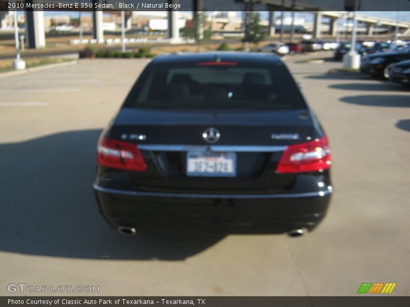 Black / Natural Beige 2010 Mercedes-Benz E 350 Sedan