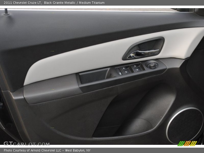 Black Granite Metallic / Medium Titanium 2011 Chevrolet Cruze LT