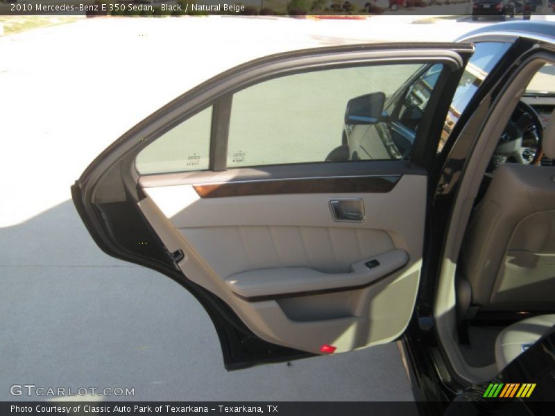 Black / Natural Beige 2010 Mercedes-Benz E 350 Sedan