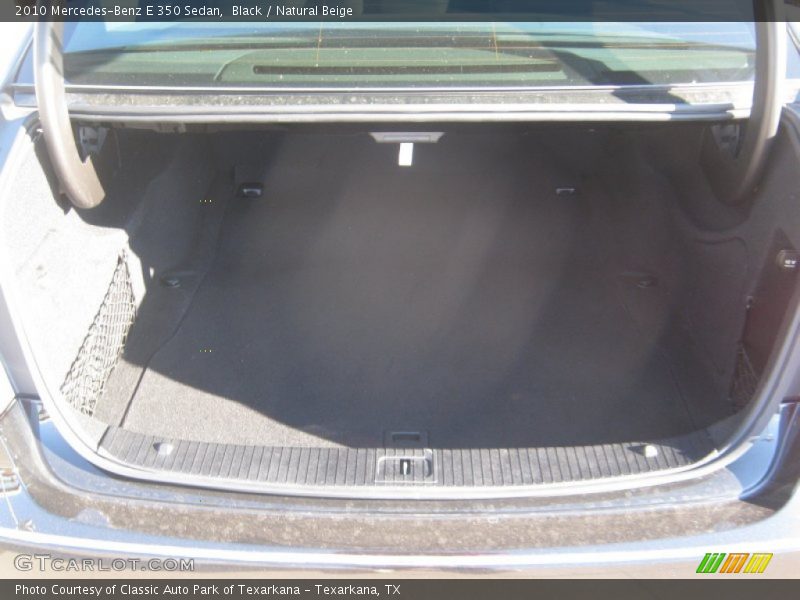Black / Natural Beige 2010 Mercedes-Benz E 350 Sedan