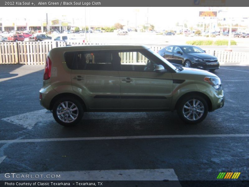 Alien Green / Black Soul Logo Cloth 2012 Kia Soul +