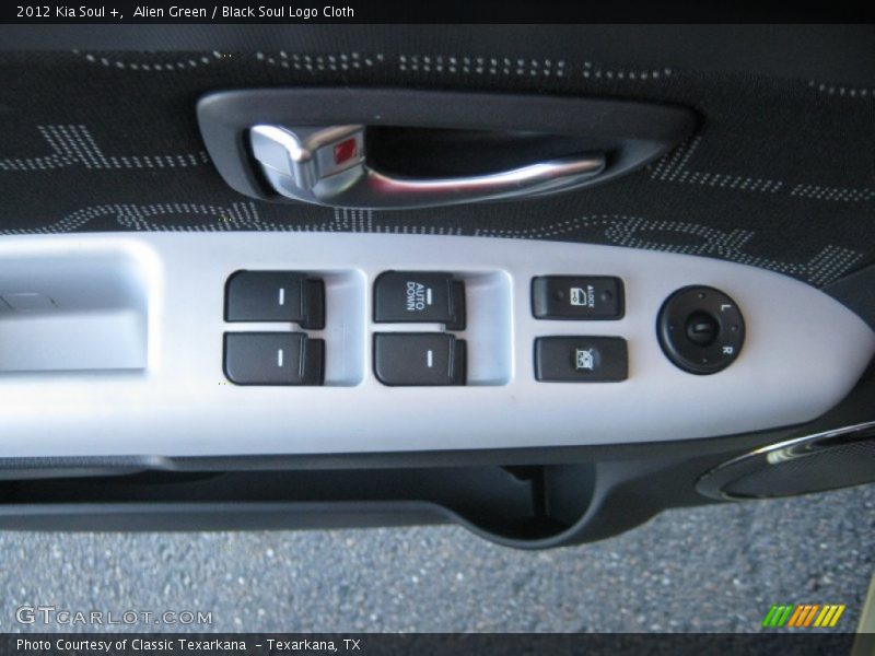Alien Green / Black Soul Logo Cloth 2012 Kia Soul +