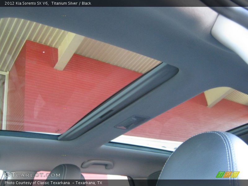 Titanium Silver / Black 2012 Kia Sorento SX V6