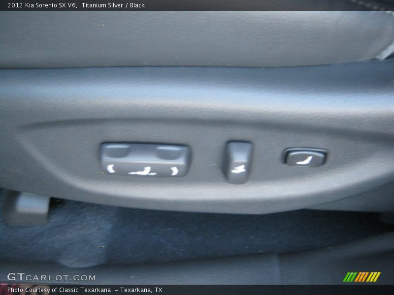 Titanium Silver / Black 2012 Kia Sorento SX V6