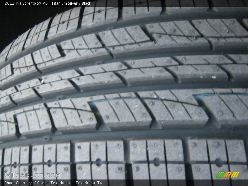 Titanium Silver / Black 2012 Kia Sorento SX V6