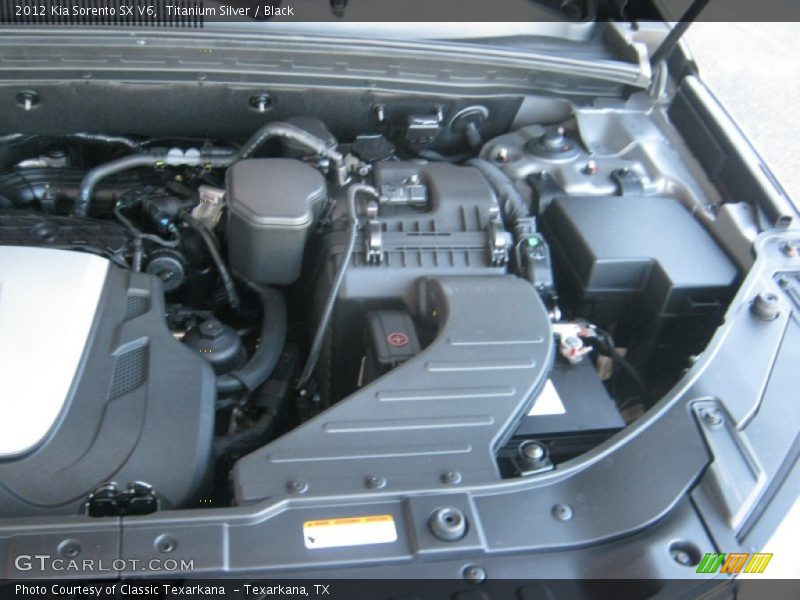 Titanium Silver / Black 2012 Kia Sorento SX V6