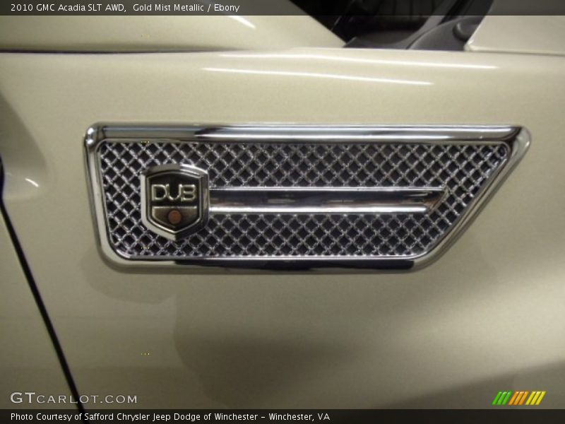 Gold Mist Metallic / Ebony 2010 GMC Acadia SLT AWD