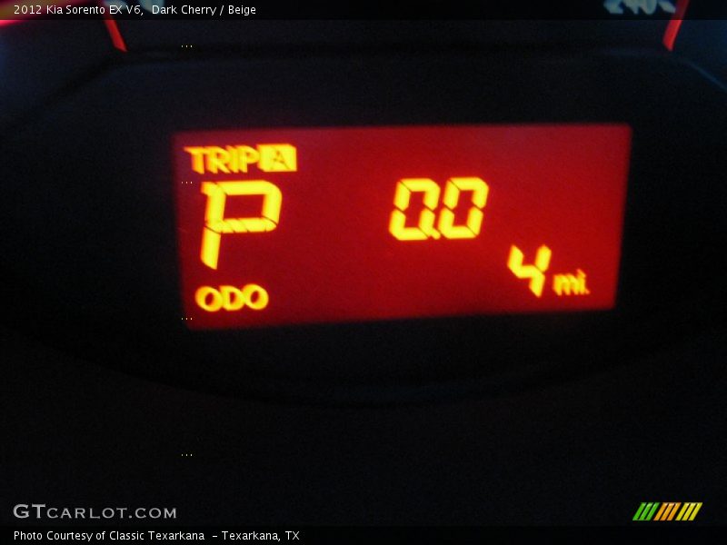 Dark Cherry / Beige 2012 Kia Sorento EX V6