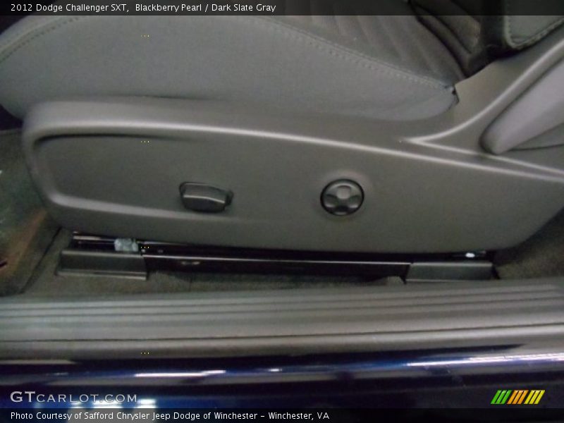 Blackberry Pearl / Dark Slate Gray 2012 Dodge Challenger SXT