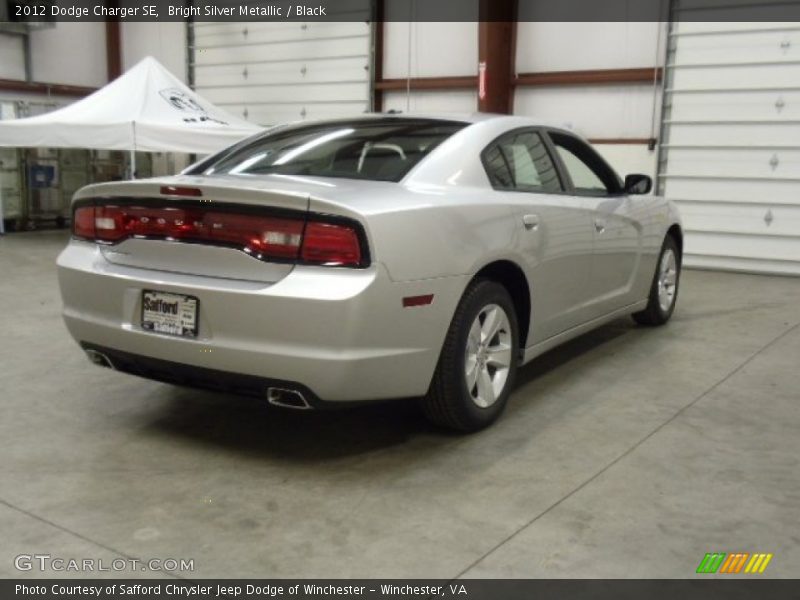 Bright Silver Metallic / Black 2012 Dodge Charger SE