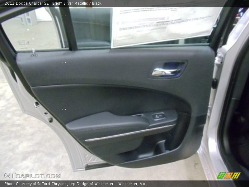 Bright Silver Metallic / Black 2012 Dodge Charger SE