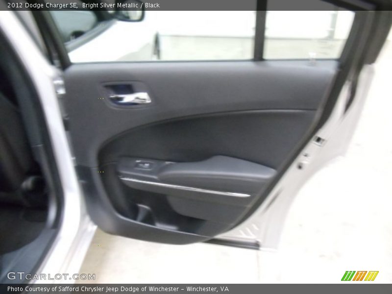 Bright Silver Metallic / Black 2012 Dodge Charger SE