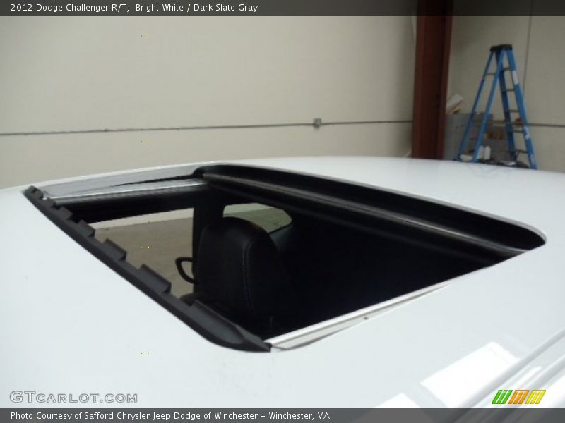 Sunroof of 2012 Challenger R/T