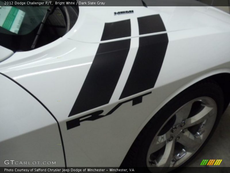  2012 Challenger R/T Logo