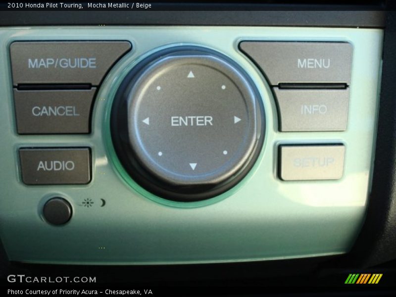 Controls of 2010 Pilot Touring