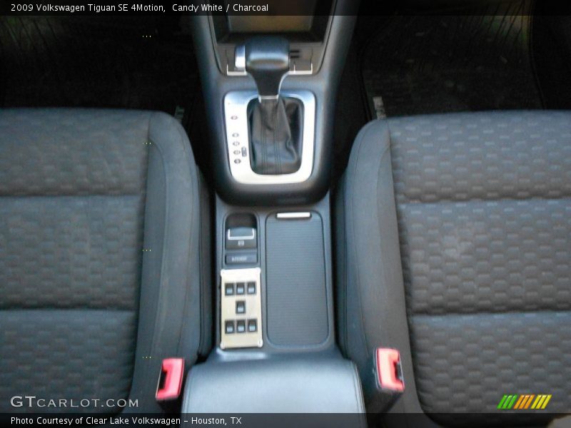 Candy White / Charcoal 2009 Volkswagen Tiguan SE 4Motion