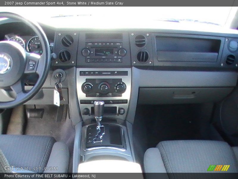 Stone White / Medium Slate Gray 2007 Jeep Commander Sport 4x4