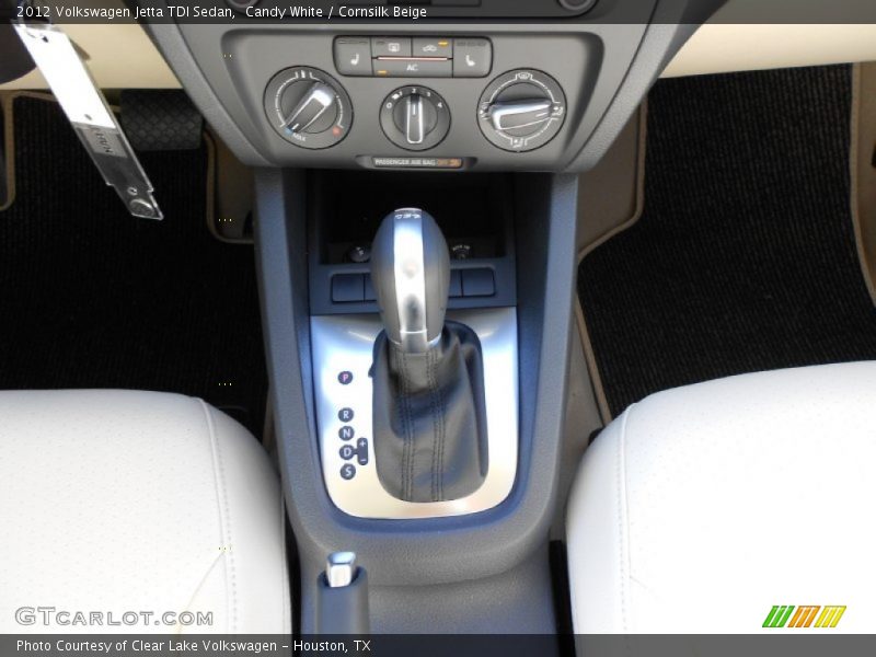 Candy White / Cornsilk Beige 2012 Volkswagen Jetta TDI Sedan