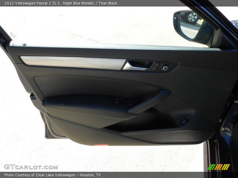 Night Blue Metallic / Titan Black 2012 Volkswagen Passat 2.5L S