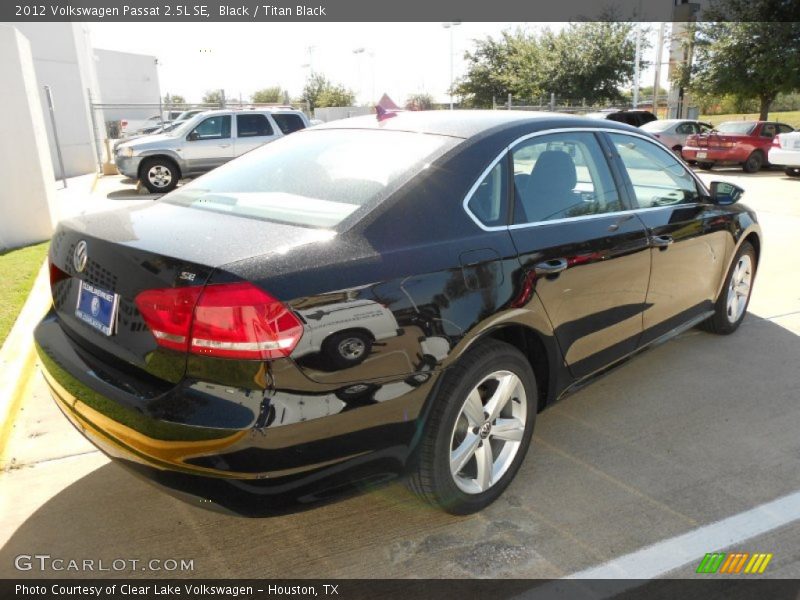 Black / Titan Black 2012 Volkswagen Passat 2.5L SE
