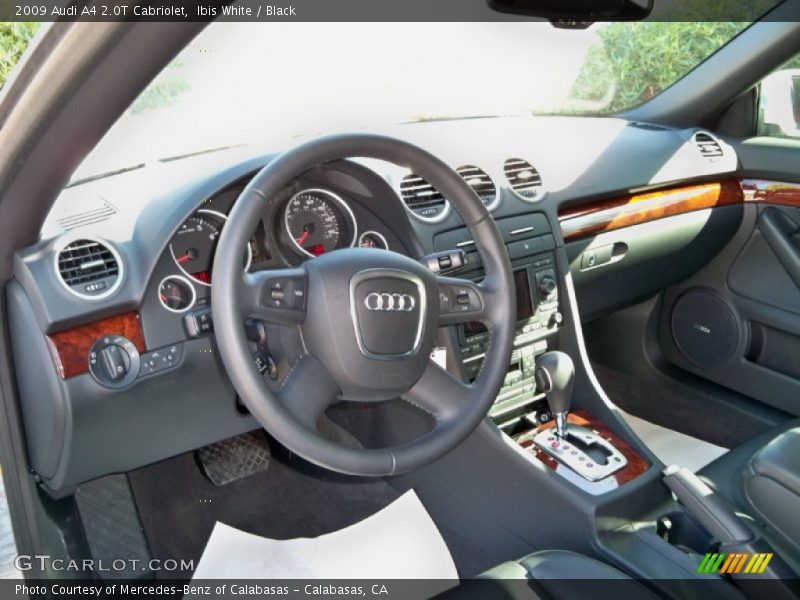 Dashboard of 2009 A4 2.0T Cabriolet
