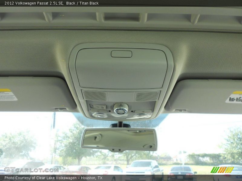 Black / Titan Black 2012 Volkswagen Passat 2.5L SE