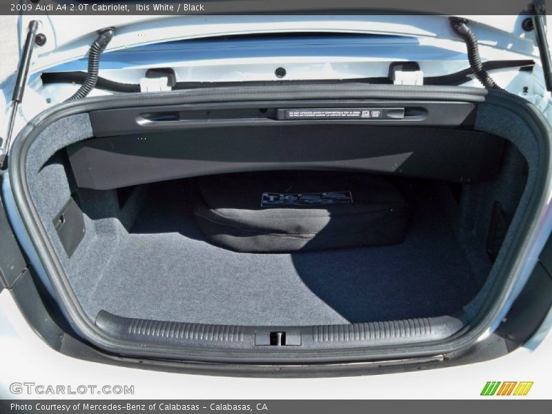  2009 A4 2.0T Cabriolet Trunk