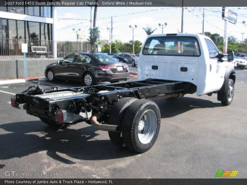  2007 F450 Super Duty XL Regular Cab Chassis Oxford White