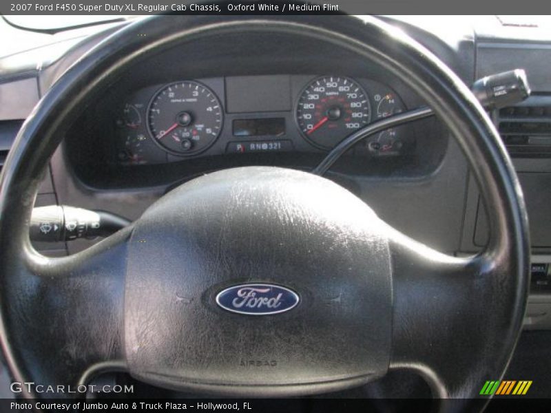Oxford White / Medium Flint 2007 Ford F450 Super Duty XL Regular Cab Chassis