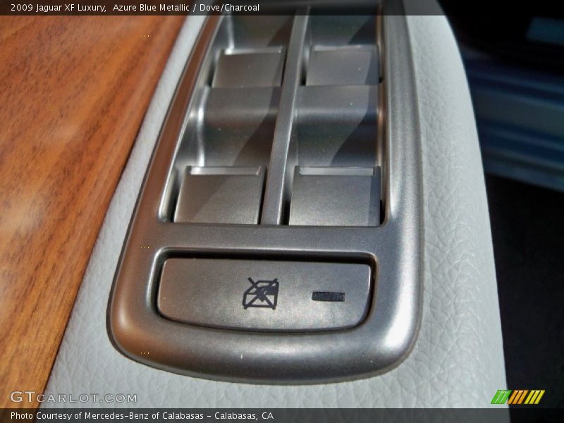 Azure Blue Metallic / Dove/Charcoal 2009 Jaguar XF Luxury